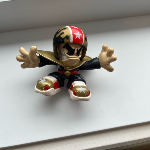 Vintage Rare TECH DECK DUDES BLACK GOLD HELMET MAGNETIC feets - Picture 2 of 4